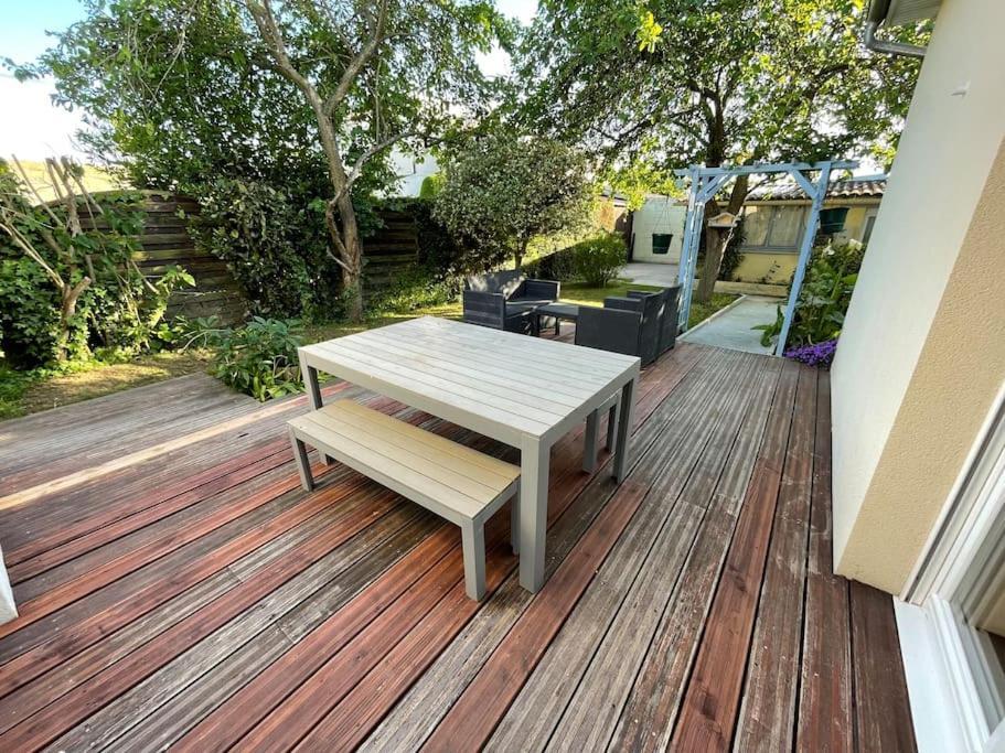 Maison De Vacances Familiale Ouistreham Exterior photo
