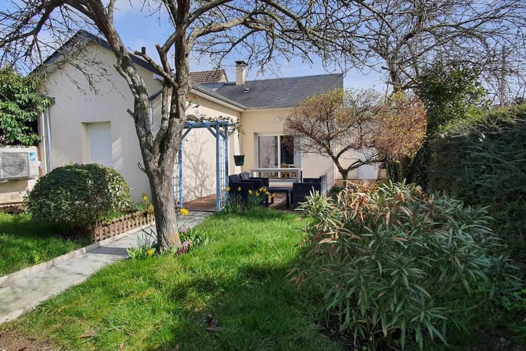 Maison De Vacances Familiale Ouistreham Exterior photo
